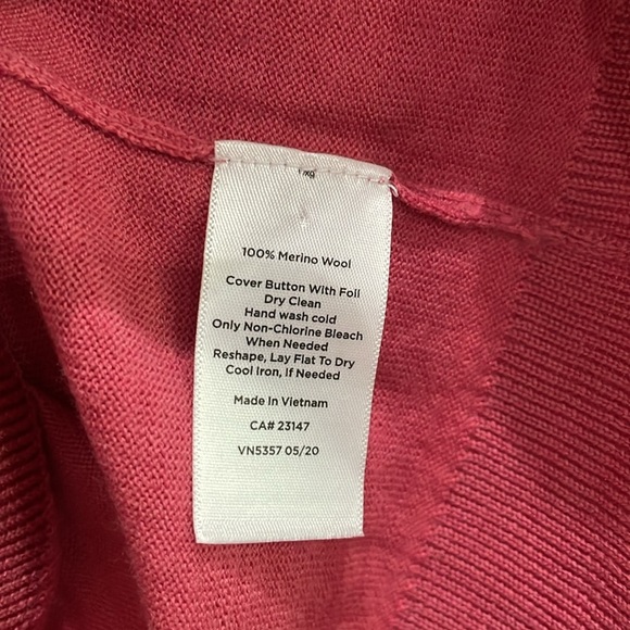 Talbots Petite 100% Pure Soft Merino V-Neck Sweater Size Small Petite - Picture 4 of 10